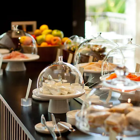 Hotel The Oasis By Don Carlos (adults Only) Marbella